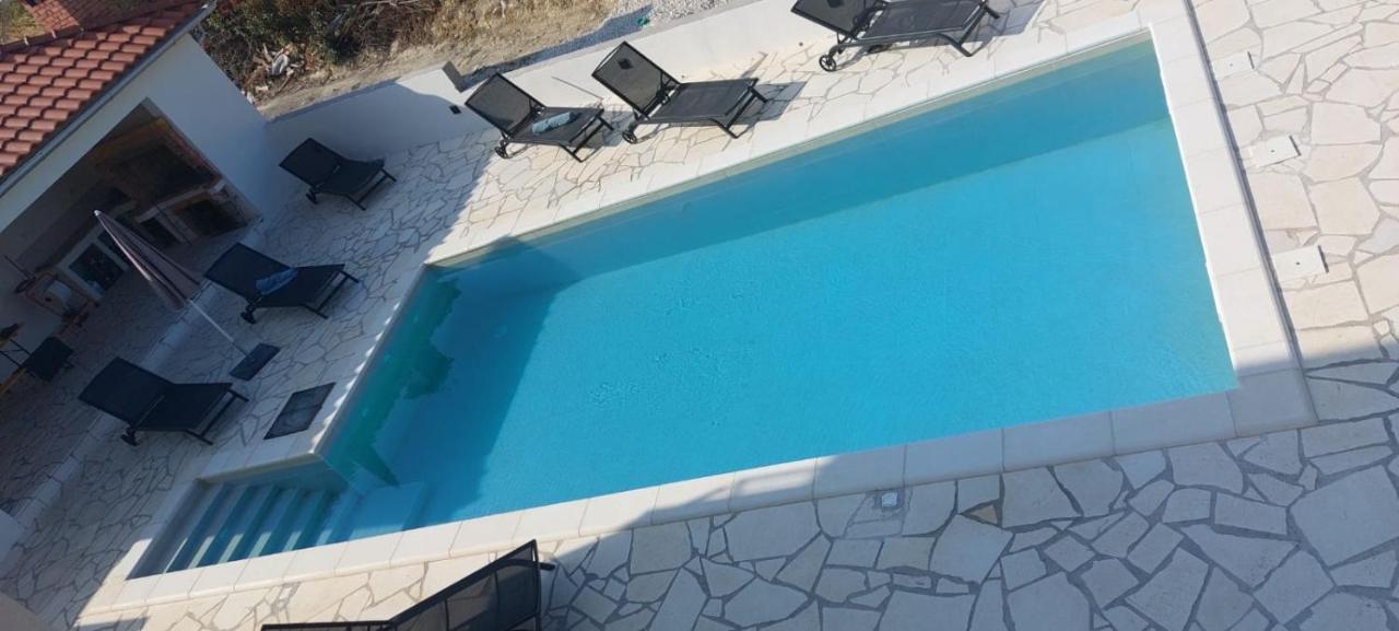 Villa Ana Perfect For Families With Kids And Groups,House With Heated Pool 珀德垂那 外观 照片