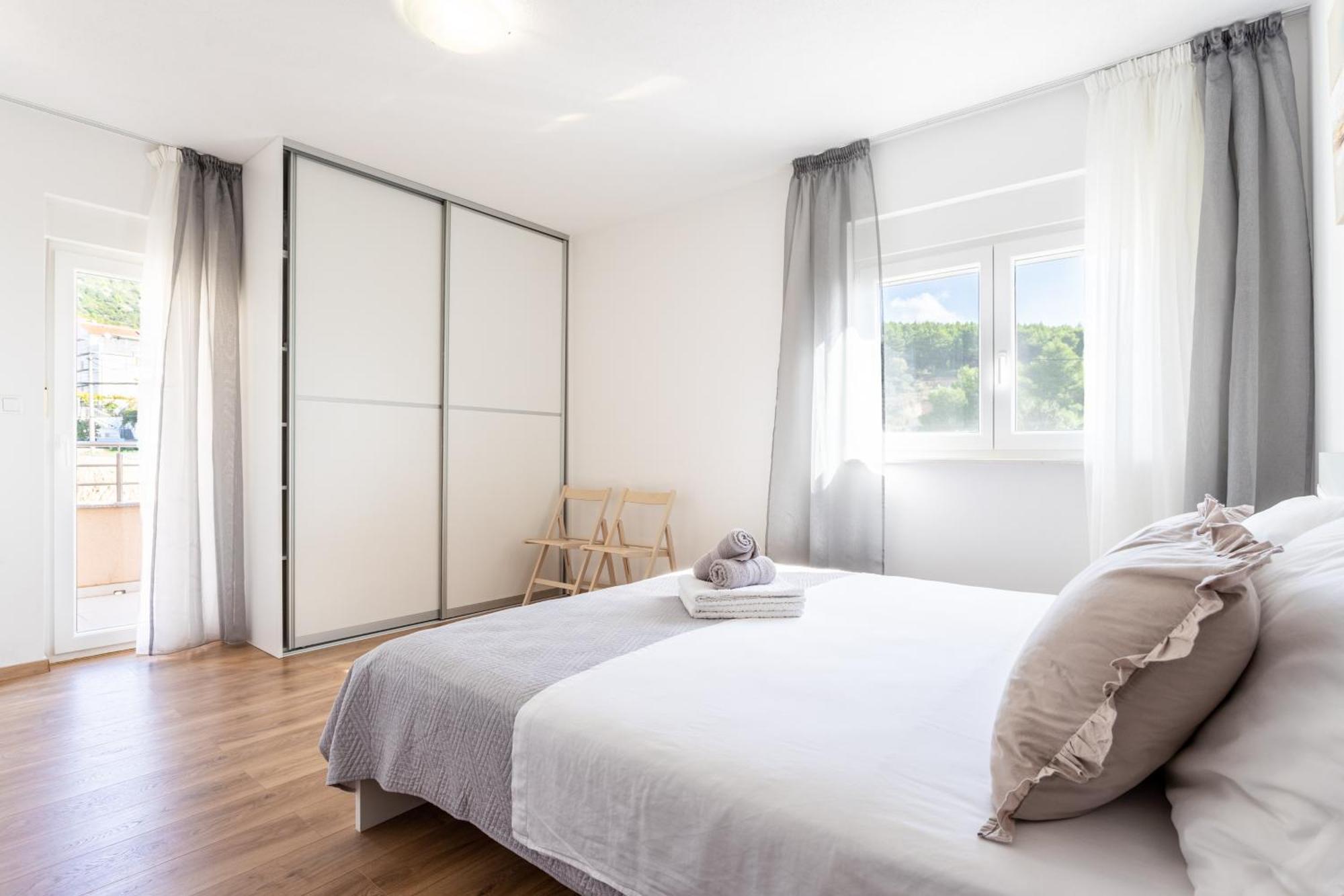 Villa Ana Perfect For Families With Kids And Groups,House With Heated Pool 珀德垂那 外观 照片