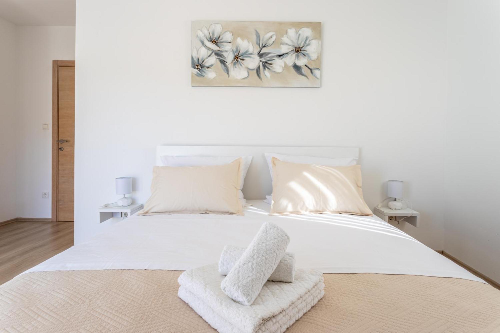 Villa Ana Perfect For Families With Kids And Groups,House With Heated Pool 珀德垂那 外观 照片