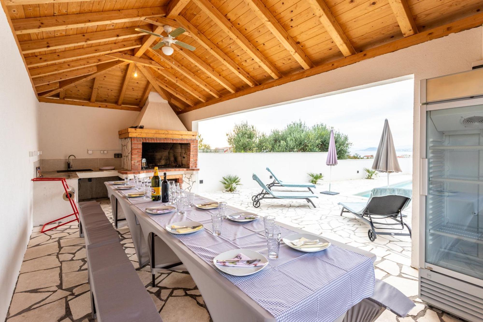 Villa Ana Perfect For Families With Kids And Groups,House With Heated Pool 珀德垂那 外观 照片
